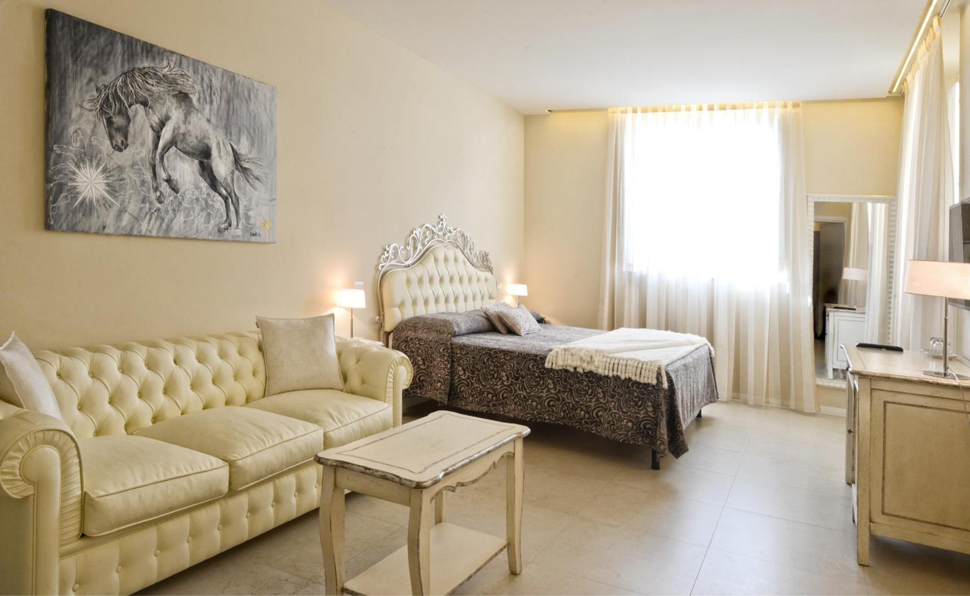 Junior Suite,823230572:JPEG